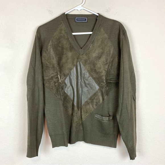 Saxony Other - Saxony Vintage Men’s V Neck Olive Green Sweater